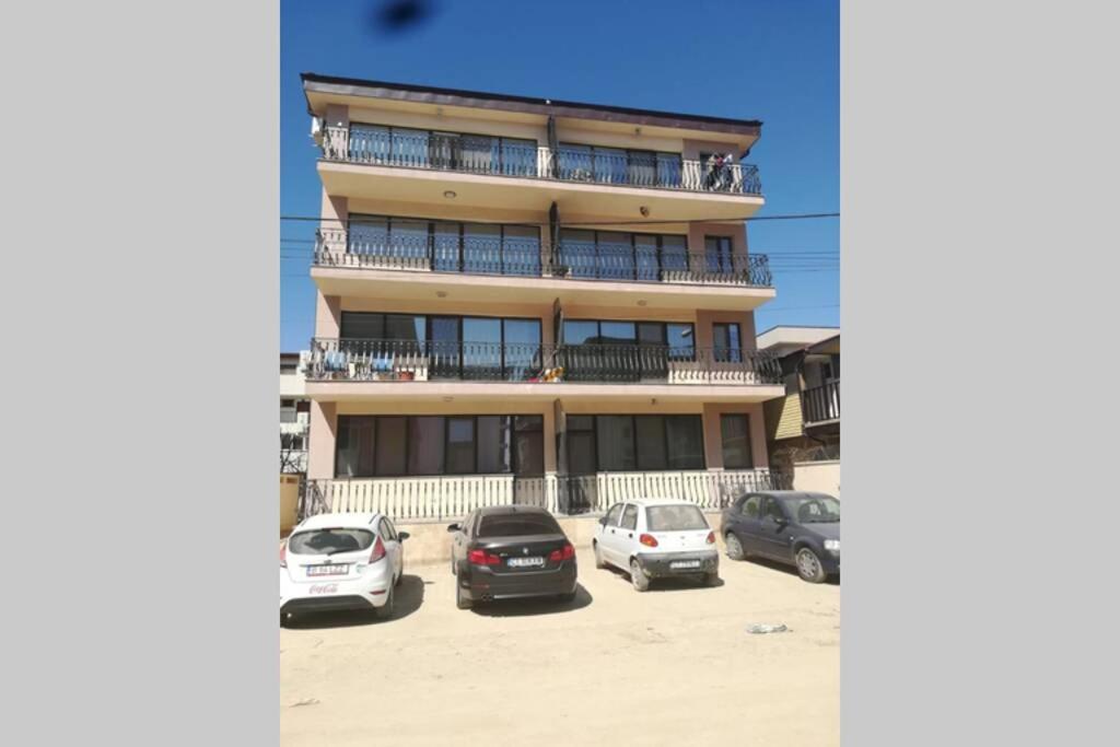 Apartament Lulu Mamaia Nord, 3 Minute De Plaja Năvodari Buitenkant foto