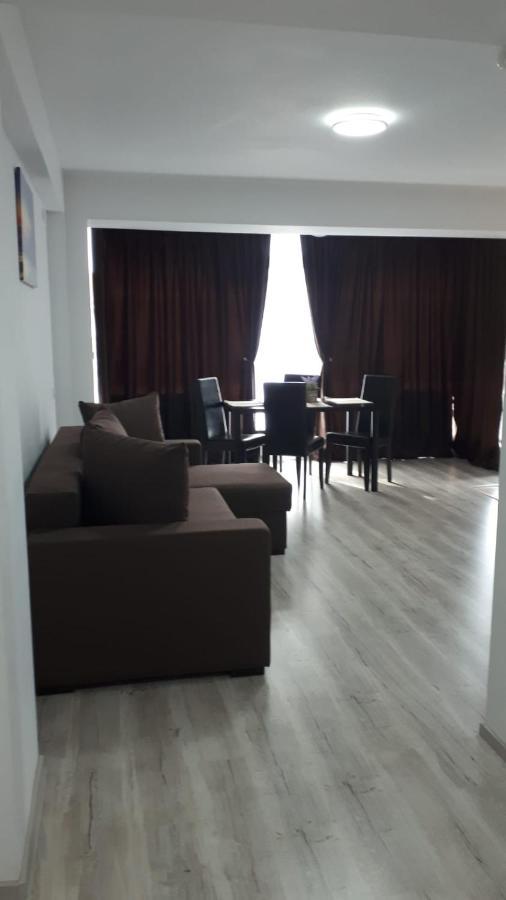 Apartament Lulu Mamaia Nord, 3 Minute De Plaja Năvodari Buitenkant foto